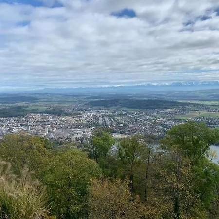 Semesterbostad Lakeside Hideaway Hallschlag
