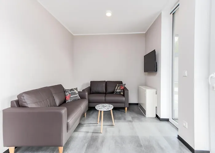 Lakeside Hideaway 度假居 *