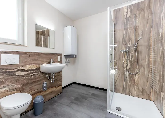 度假居 Lakeside Hideaway Hallschlag